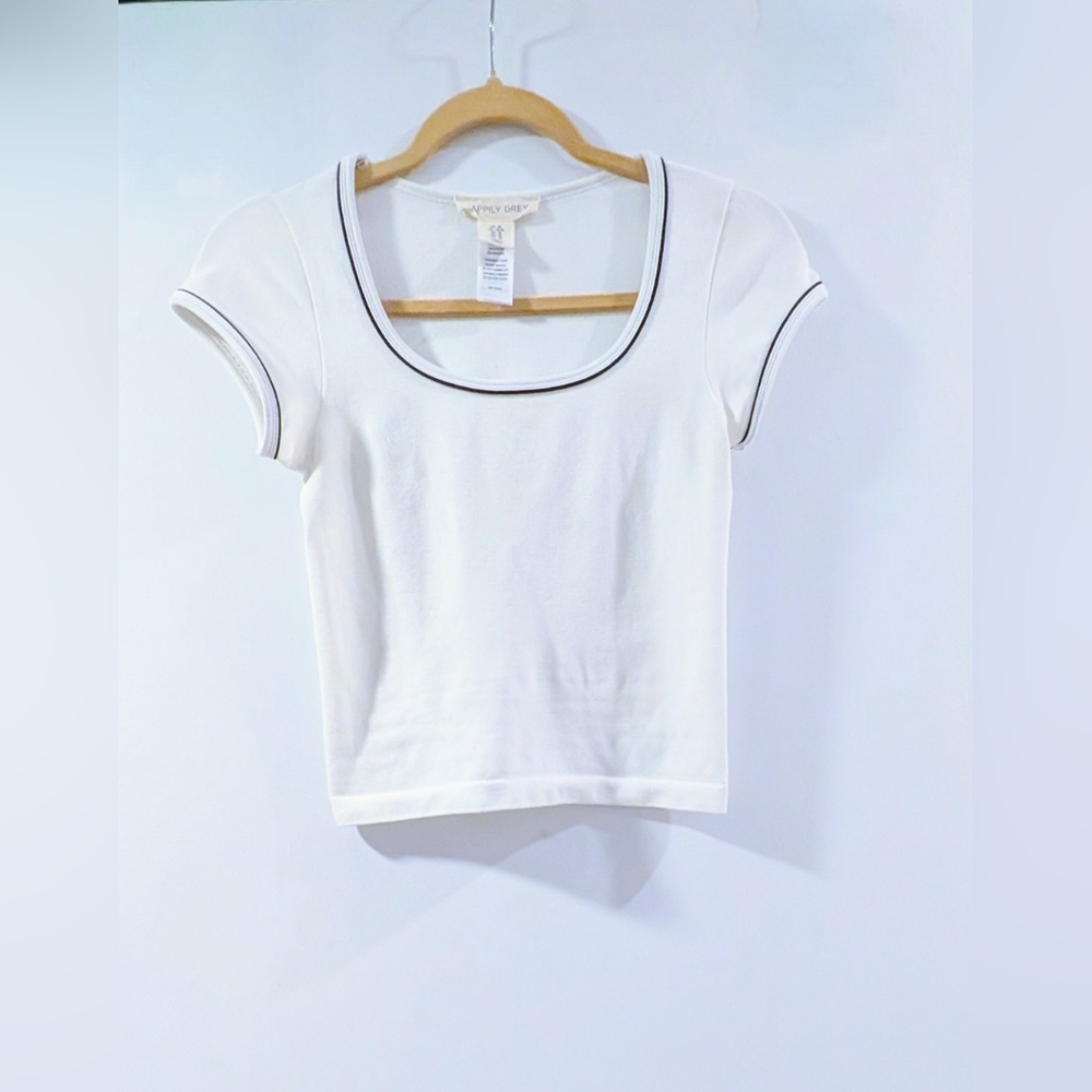 Happily Grey White Scoop Neck T-shirt